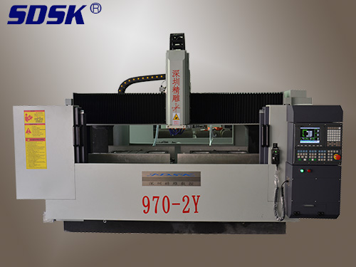 Precision machining of thickened glass profiles with 970-2Y dual workbenches by precision engraving 